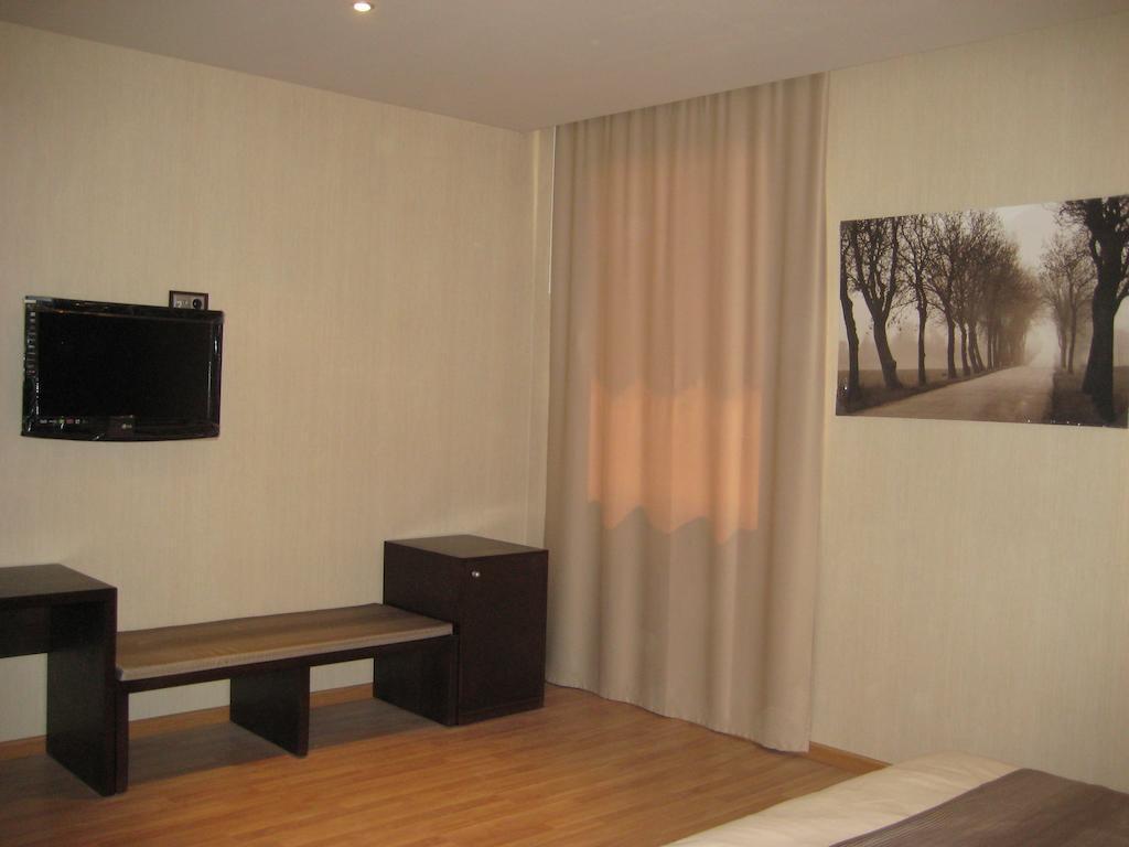 Hotel Dinastia à Getafe Extérieur photo